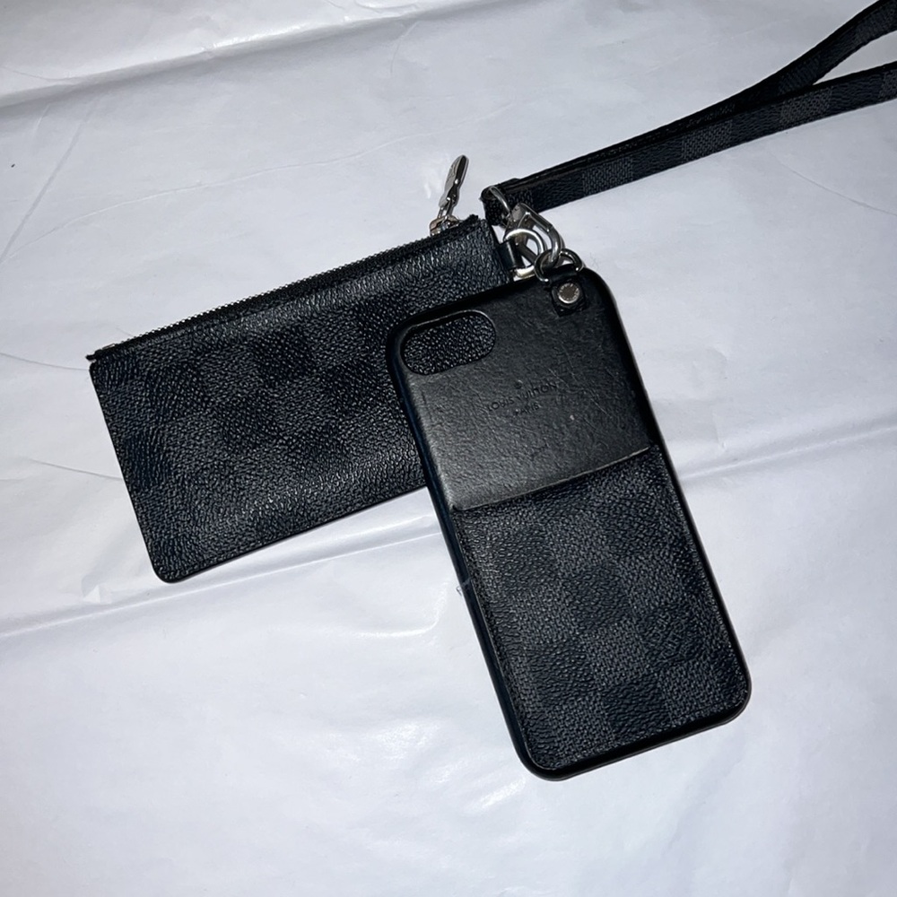 Louis Vuitton Playphone LV 8 - Picture 2 of 9
